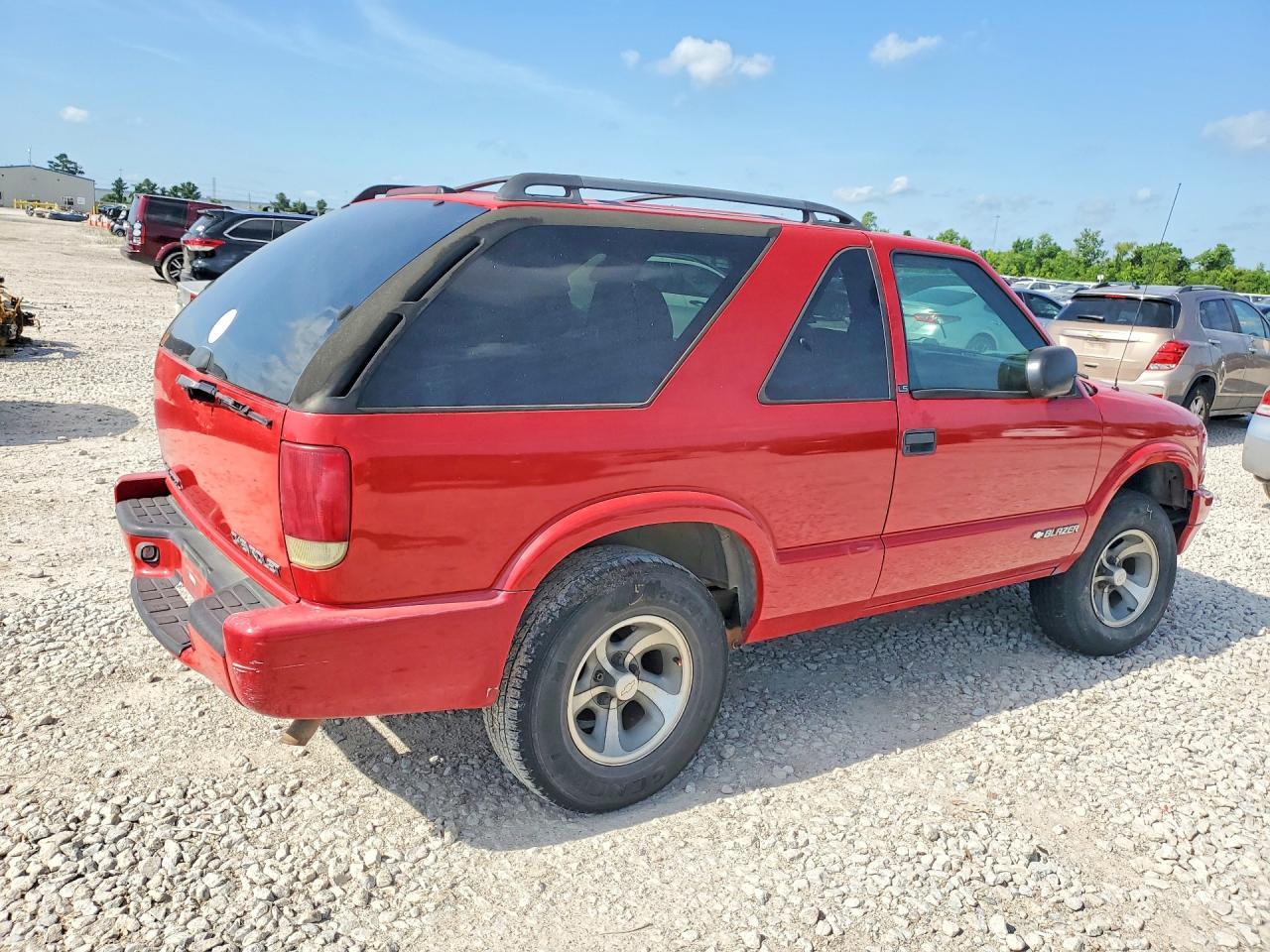 2003 Chev Blazer - Image 3