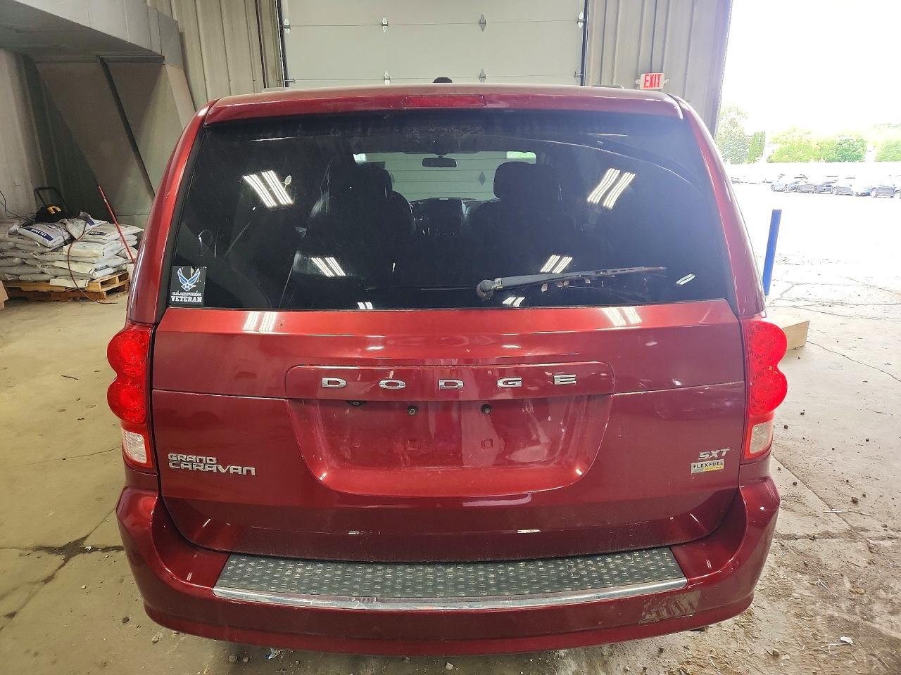 2015 Dodge Grand Caravan Sxt - Фото 6