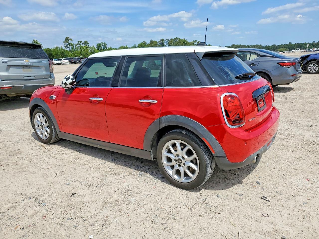 2019 Mini Cooper - Image 2