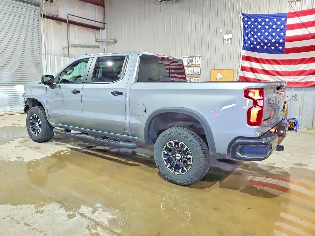 2024 Chevrolet Silverado K1500 Zr2 - Фото 2