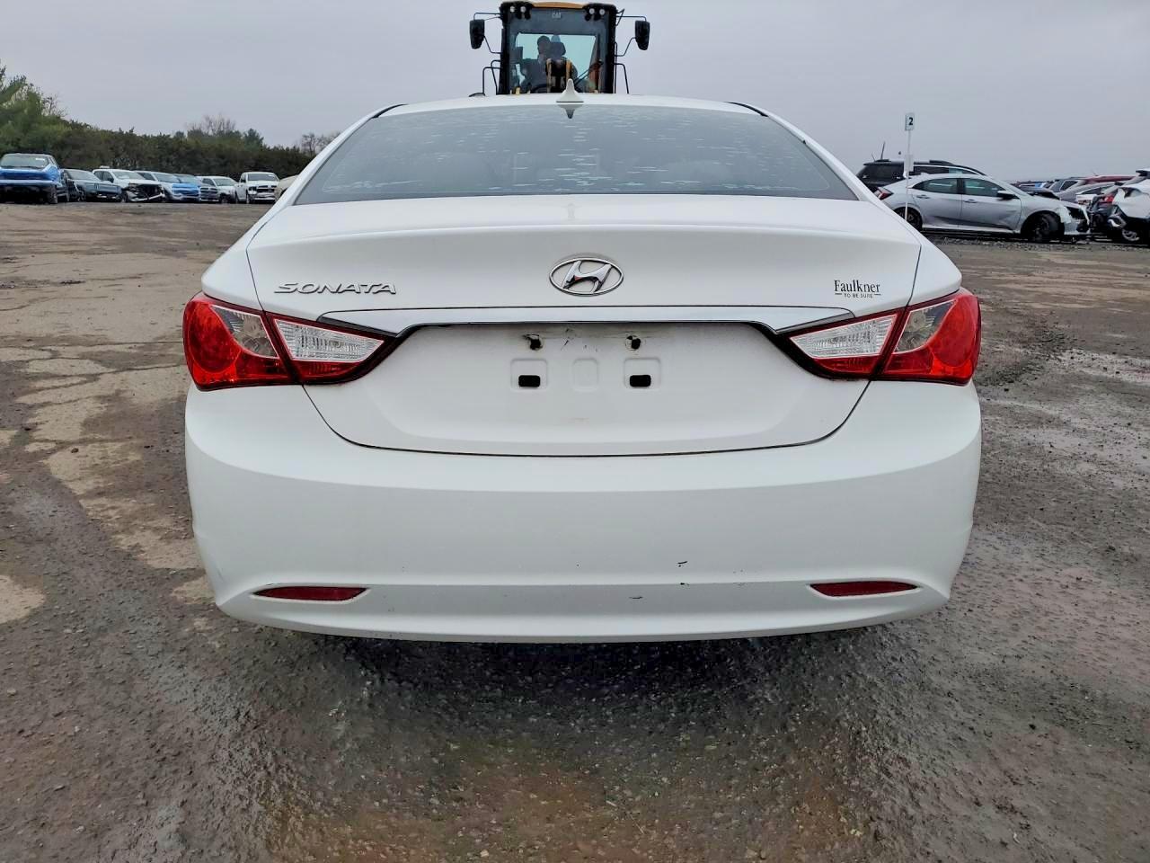 2013 Hyundai Sonata Gls - Image 6