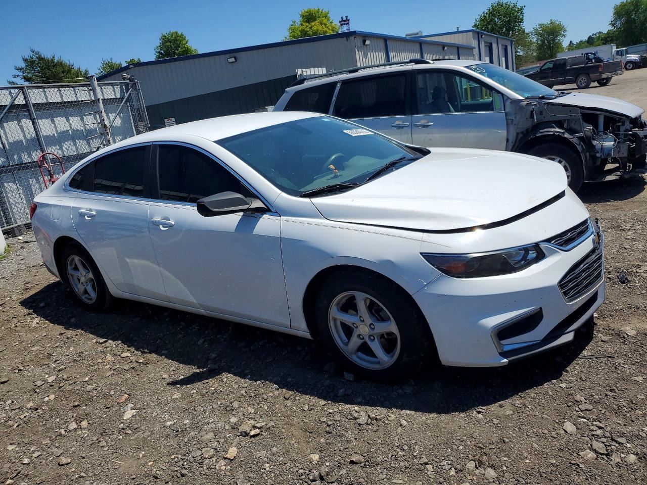2017 Chevrolet Malibu Ls - Фото 4