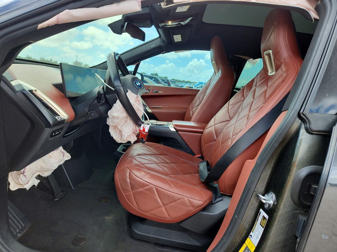 2024 BMW Ix xDrive50 - Фото 7