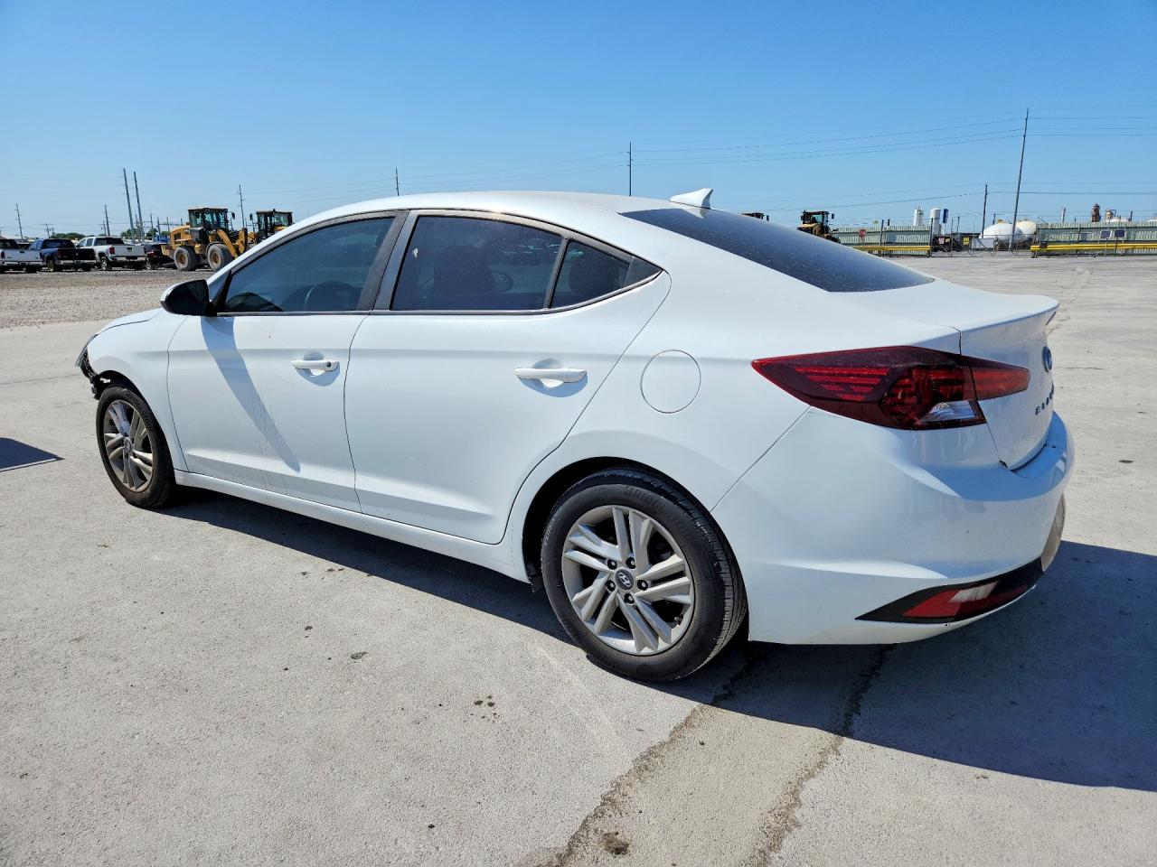 2020 Hyundai Elantra Sel - Image 2