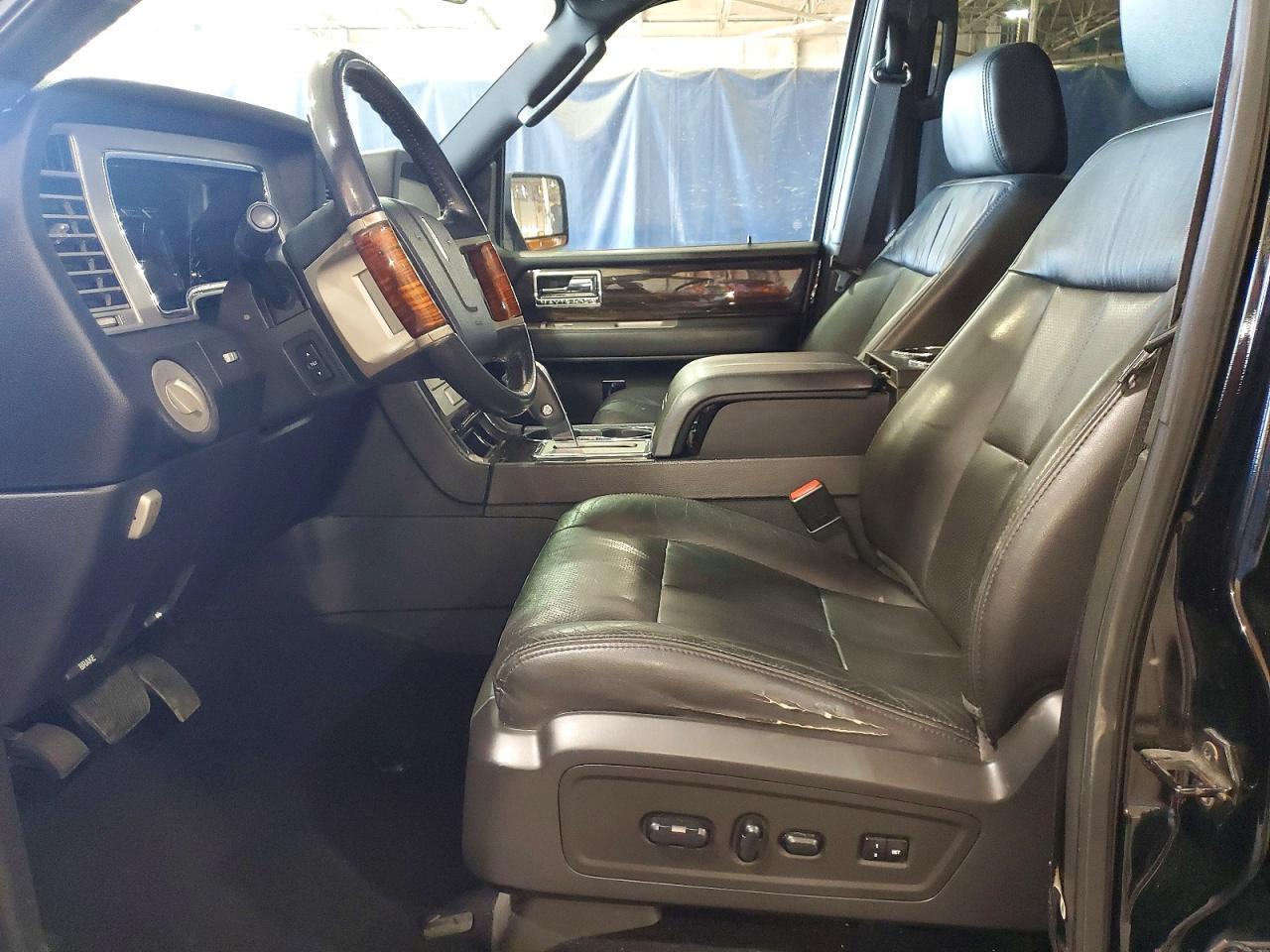 2008 Lincoln Navigator - Image 7
