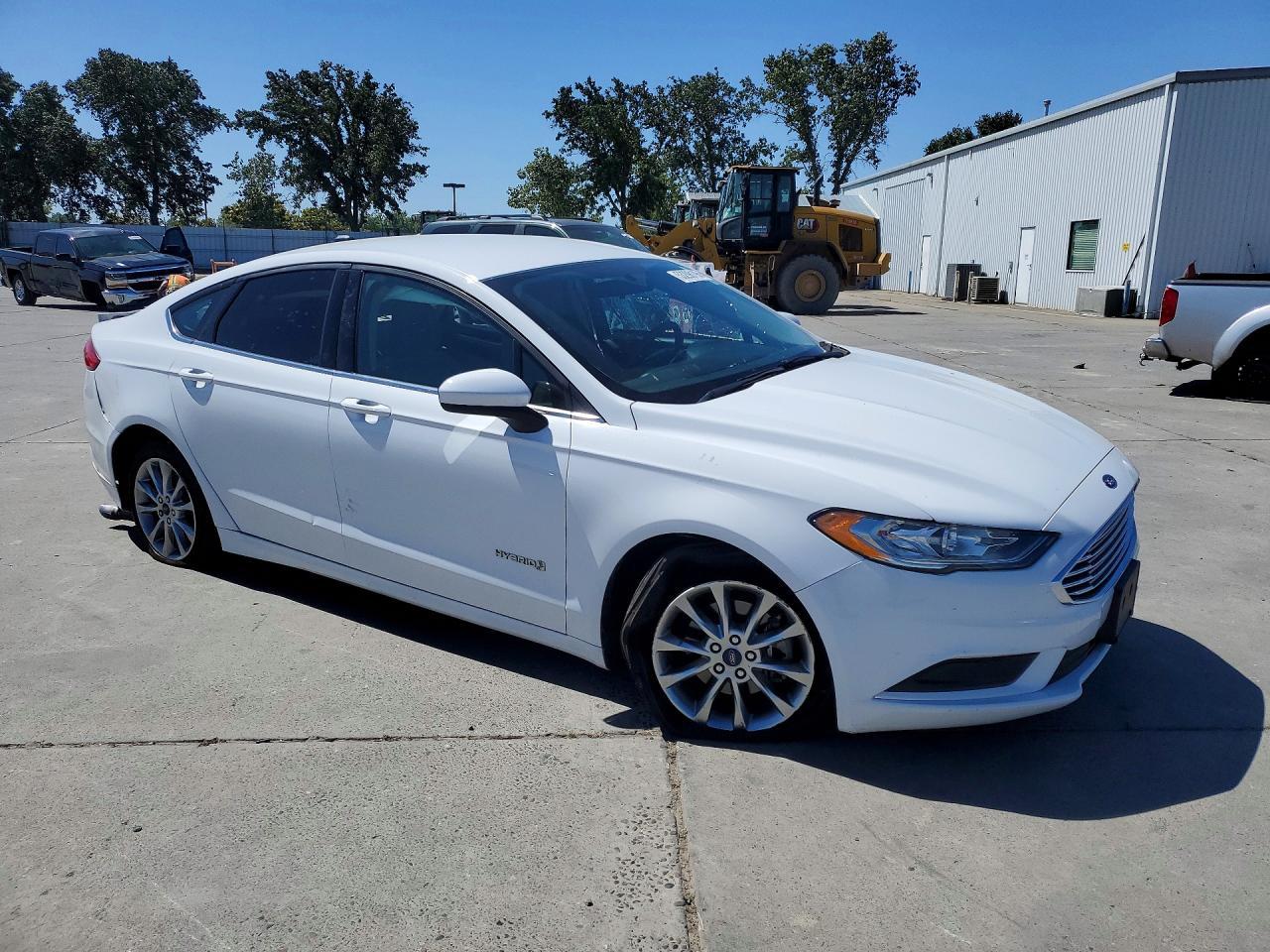 2017 Ford Fusion S Hybrid - Фото 4