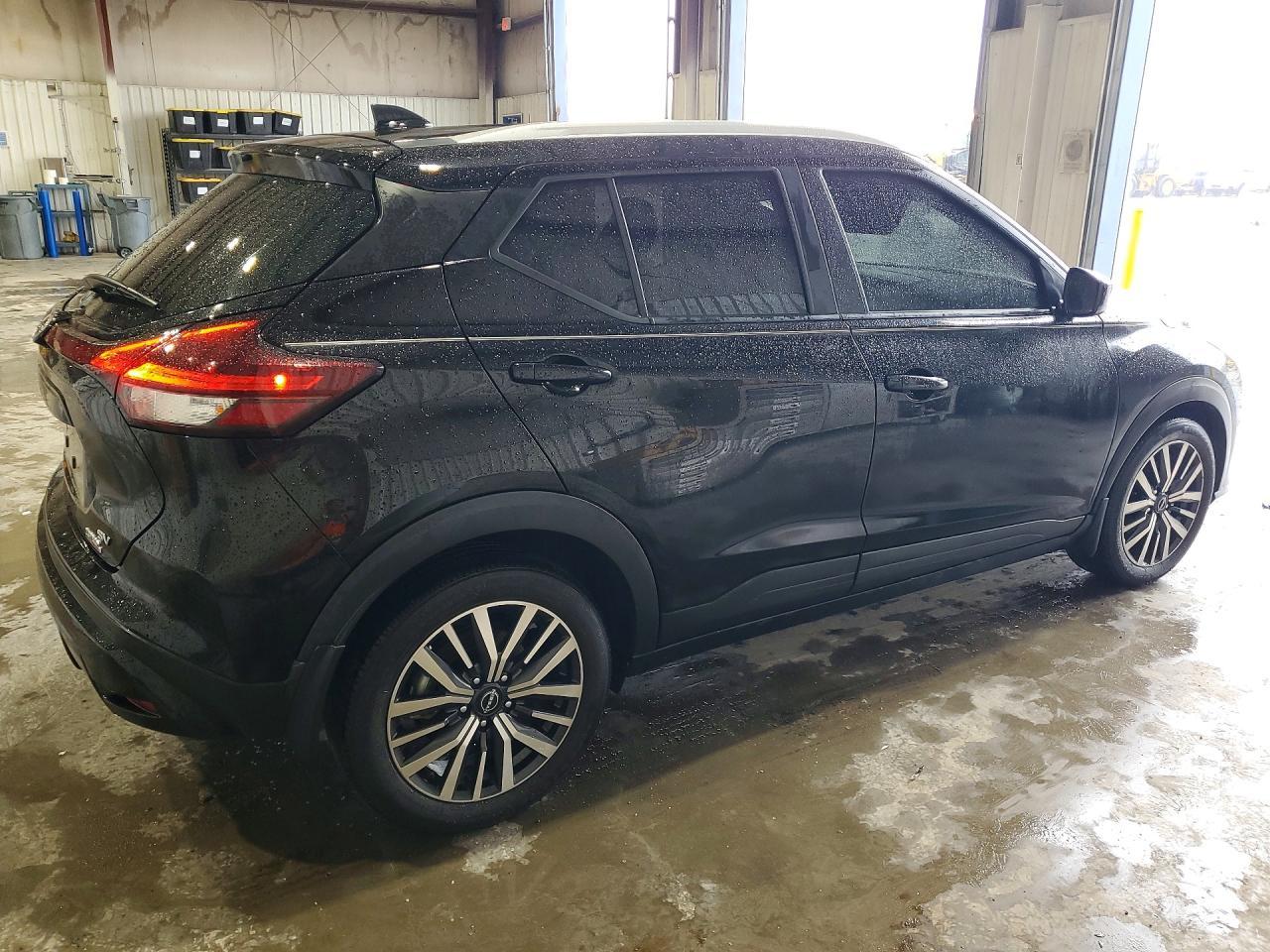2023 Nissan Kicks Sv - Image 3