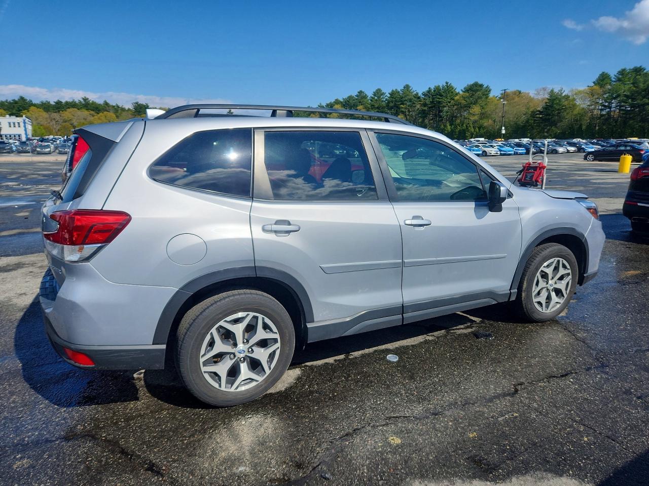 2021 Subaru Forester Premium - Фото 3