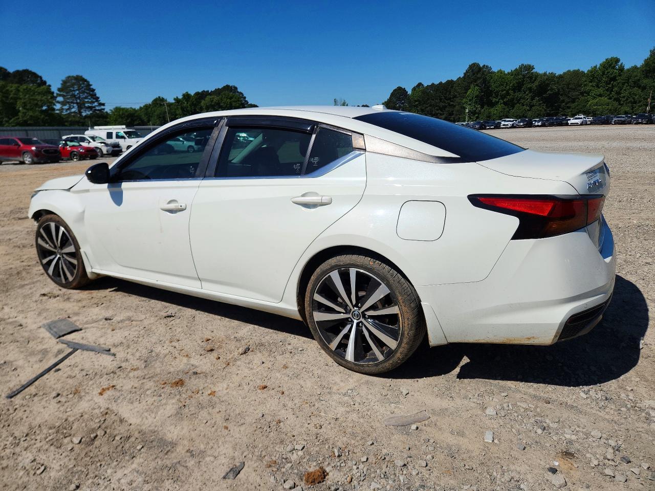 2020 Nissan Altima Sr - Image 2