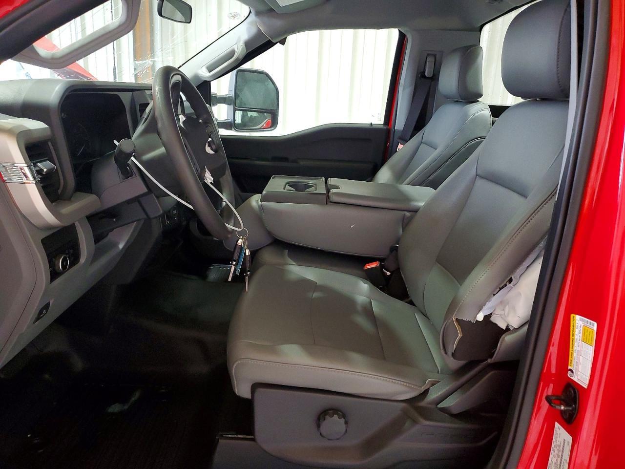 2023 Ford F350 Super Duty - Фото 7