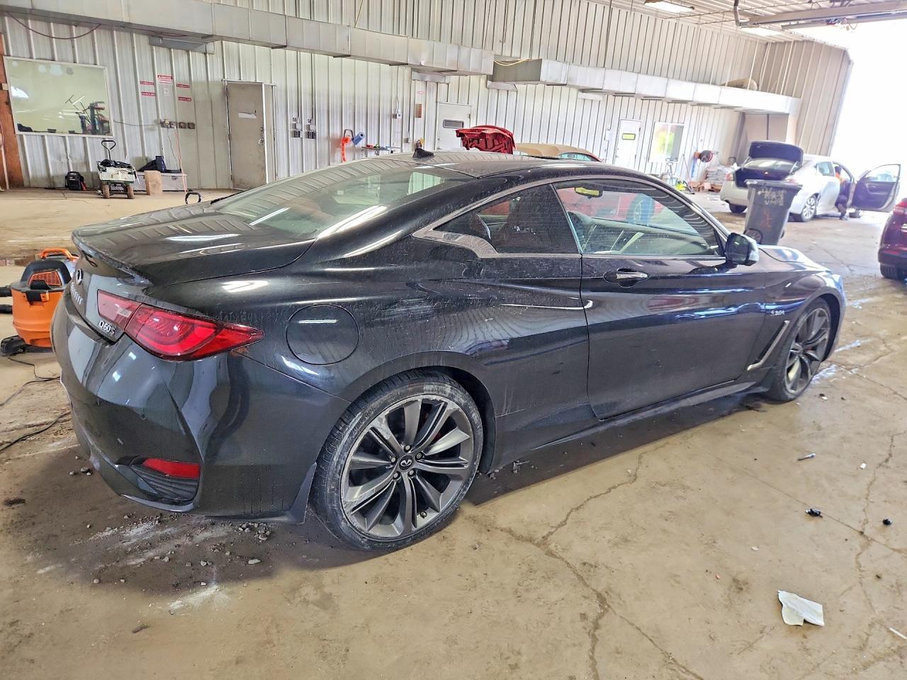 2019 Infiniti Q60 Red Sport 400 - Фото 3