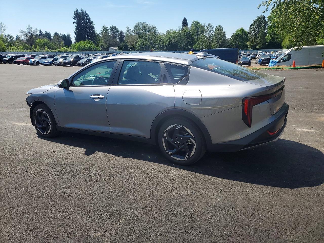 2025 Kia K4 Ex - Image 2