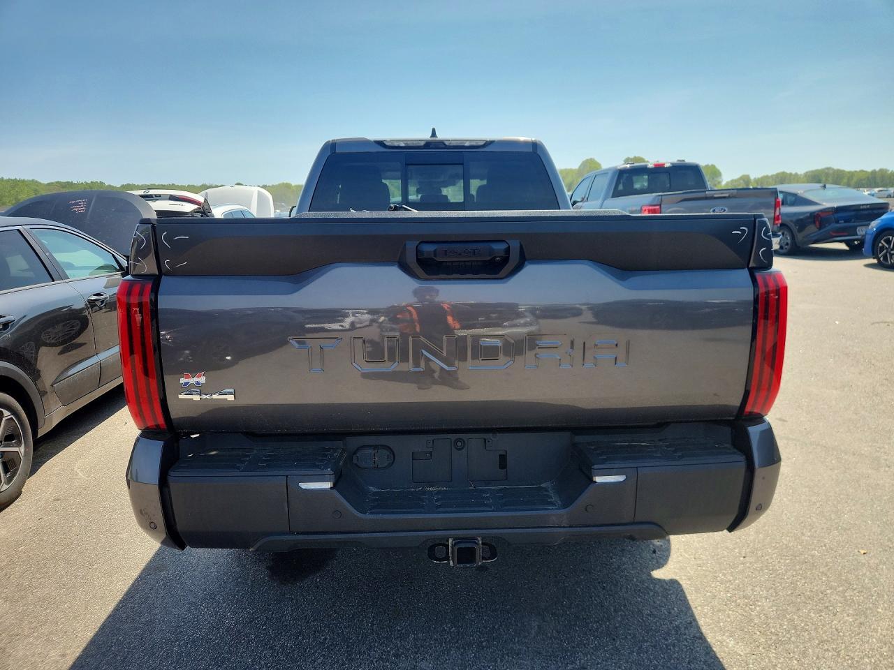 2023 Toyota Tundra Sr5 - Image 6
