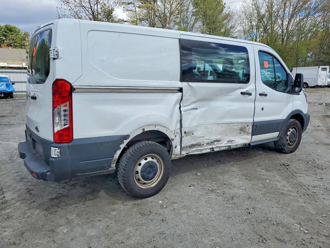 2017 Ford Transit 250 Delivery Van - Фото 3