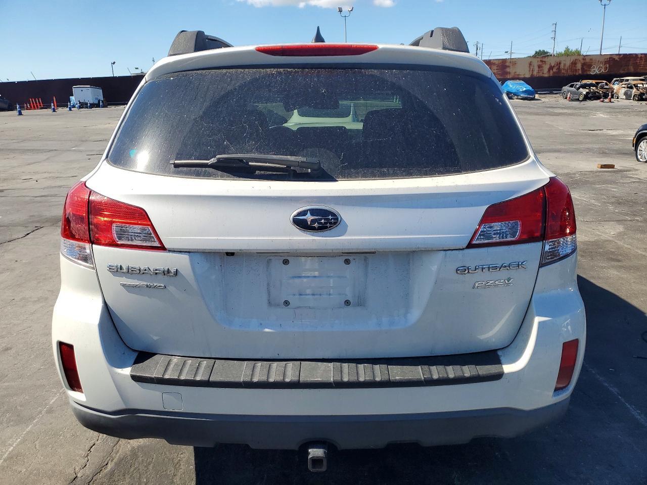 2013 Subaru Outback 2.5I Limited - Фото 6