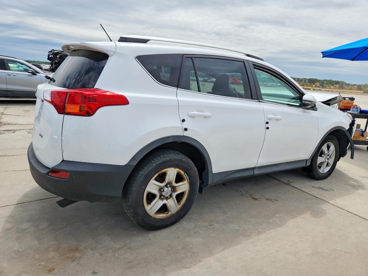 2014 Toyota Rav4 Xle - Image 3