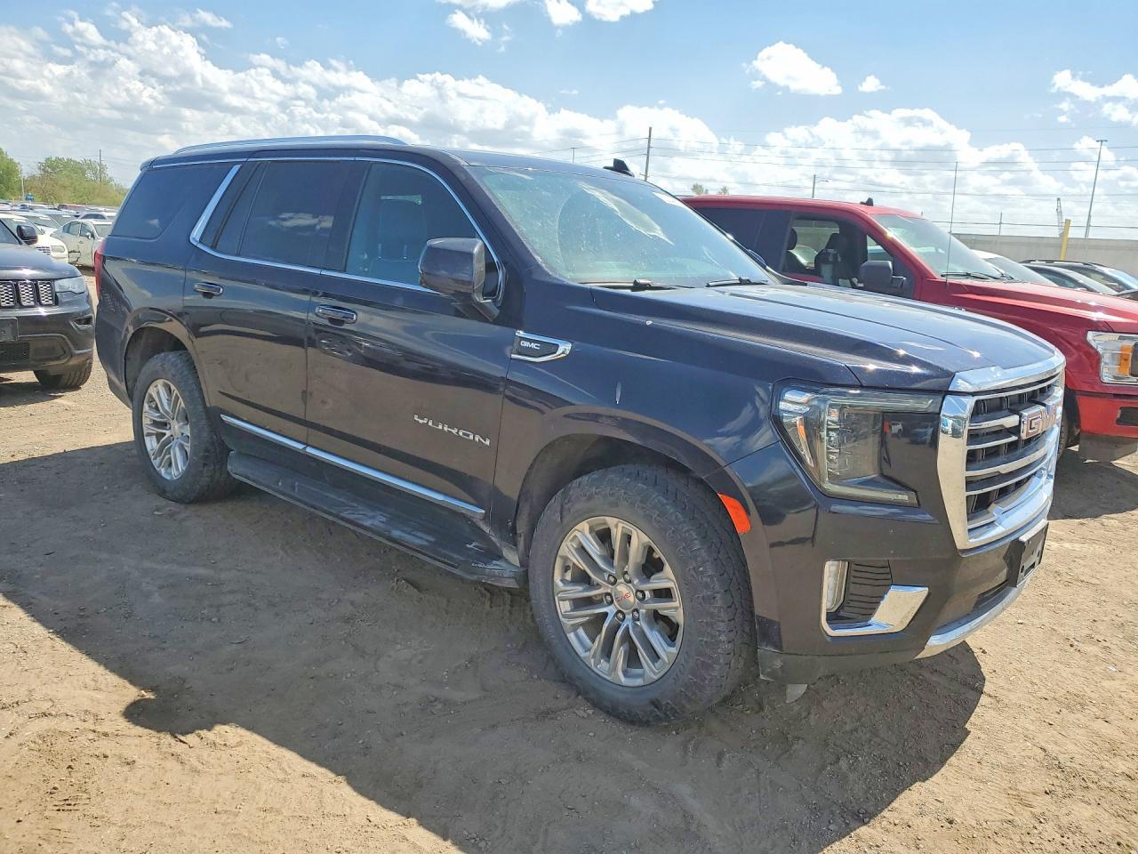 2022 GMC Yukon Slt - Фото 4