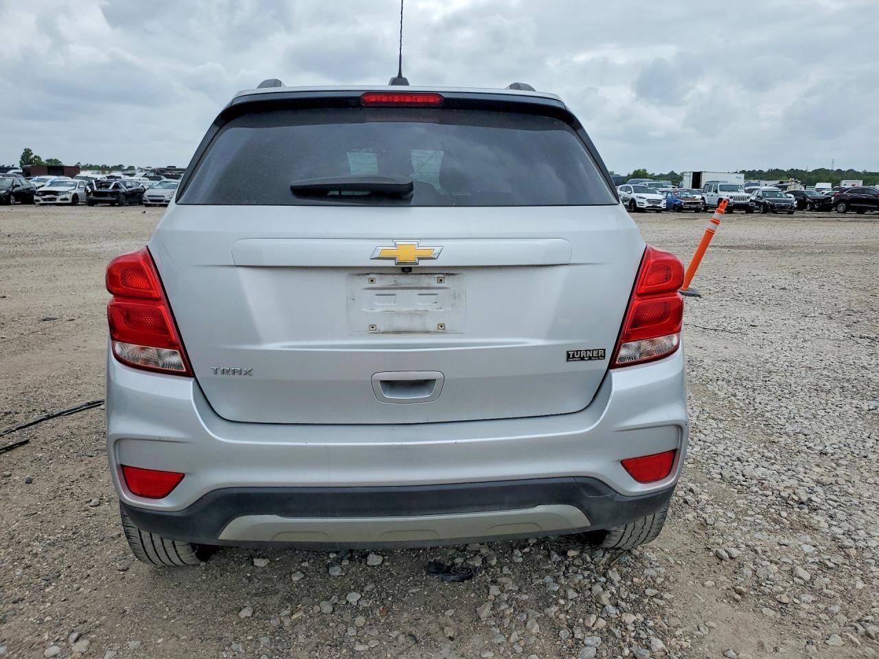 2022 Chevrolet Trax 1Lt - Image 6