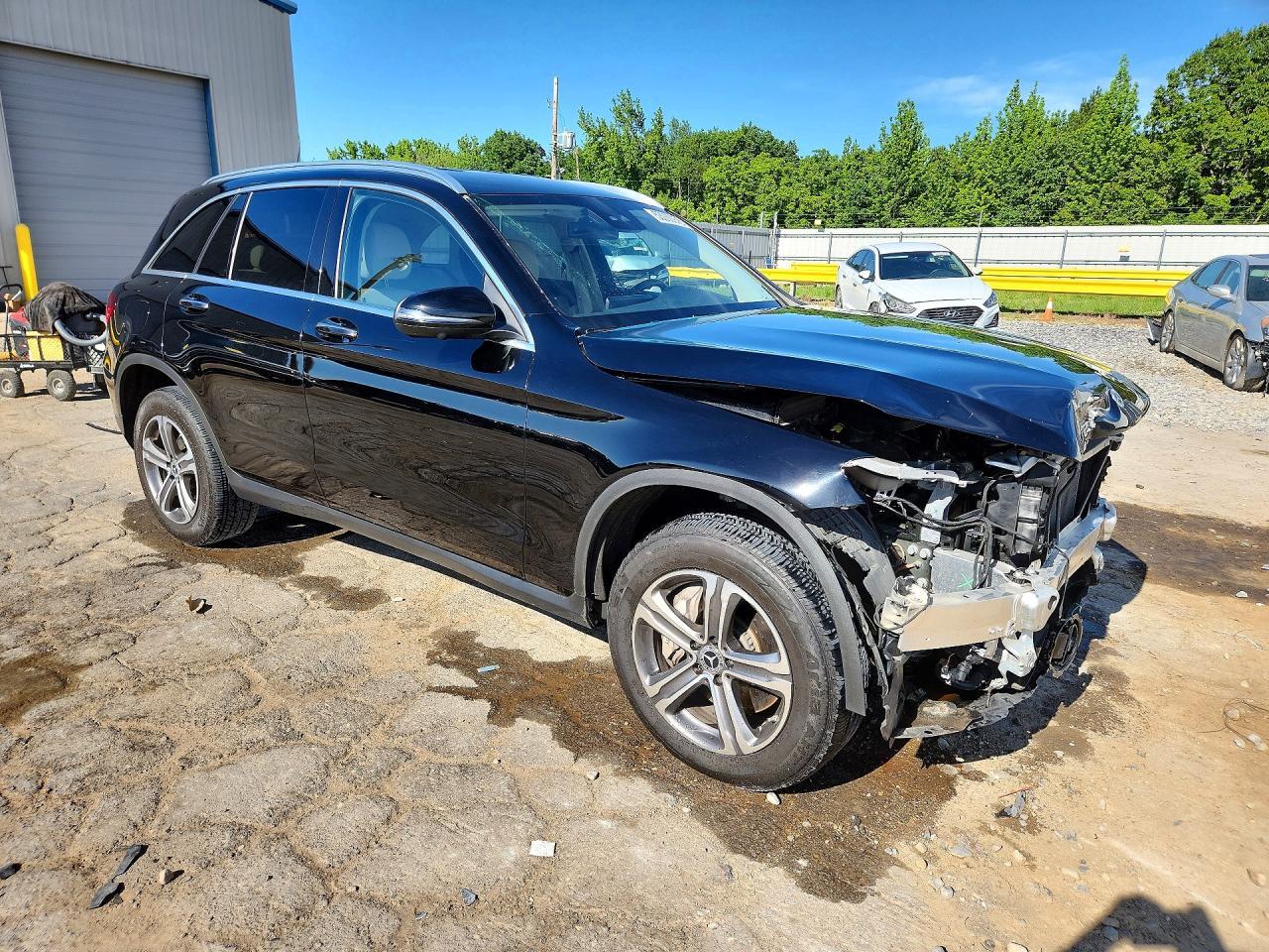 2022 Mercedes-Benz Glc 300 - Фото 4
