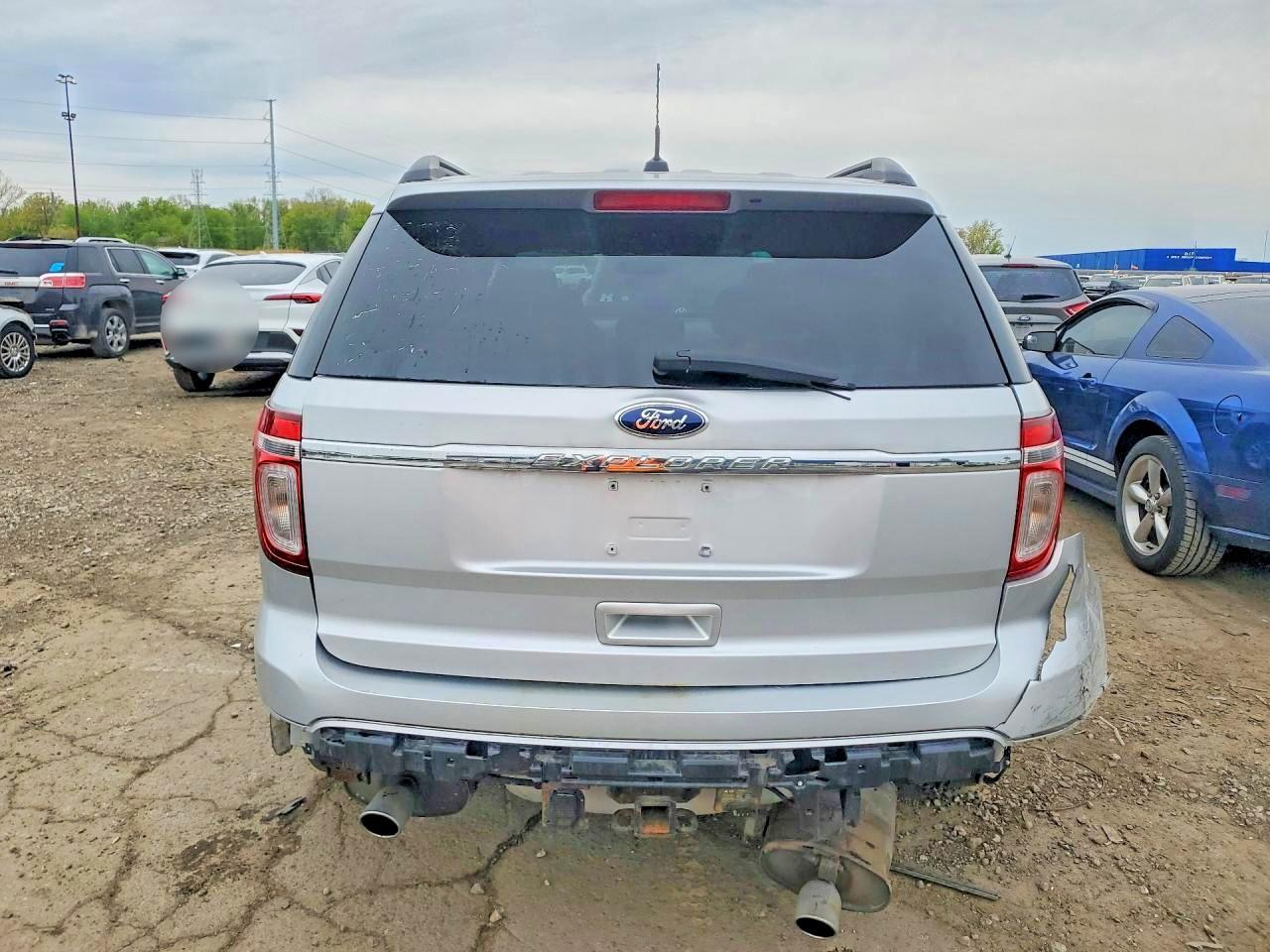 2015 Ford Explorer - Image 6