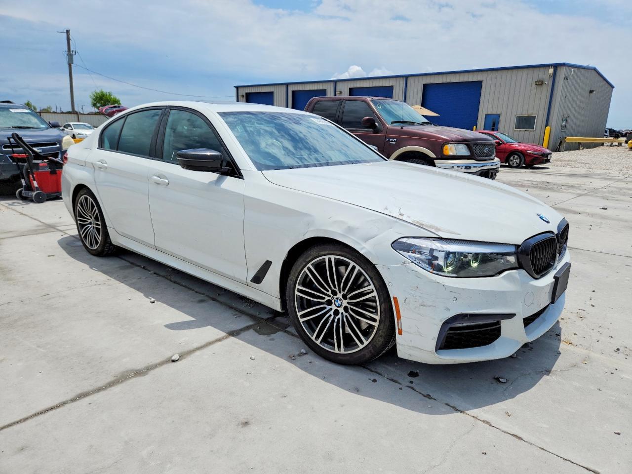 2020 BMW 540 Xi - Image 4
