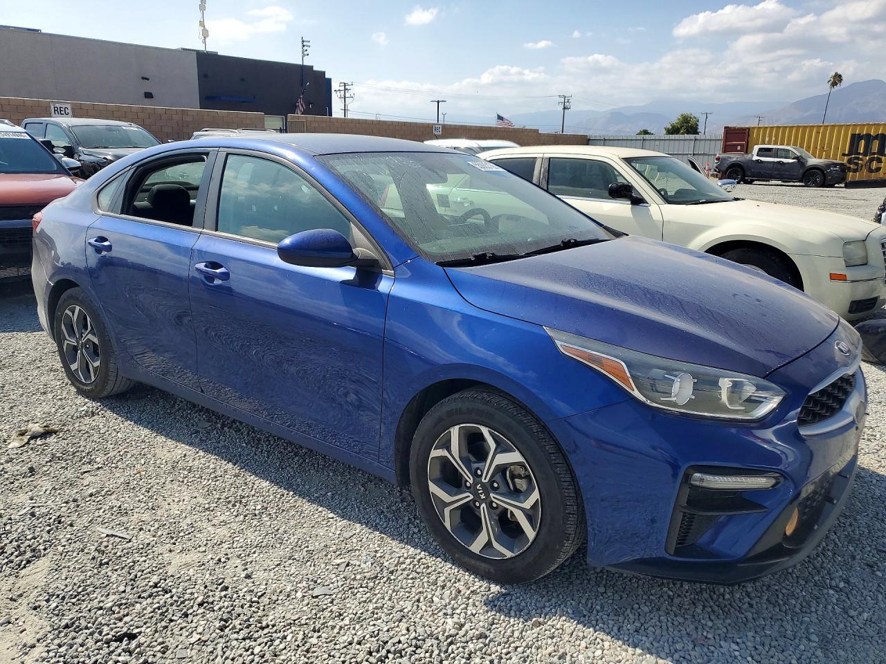 2020 Kia Forte Lxs - Image 4