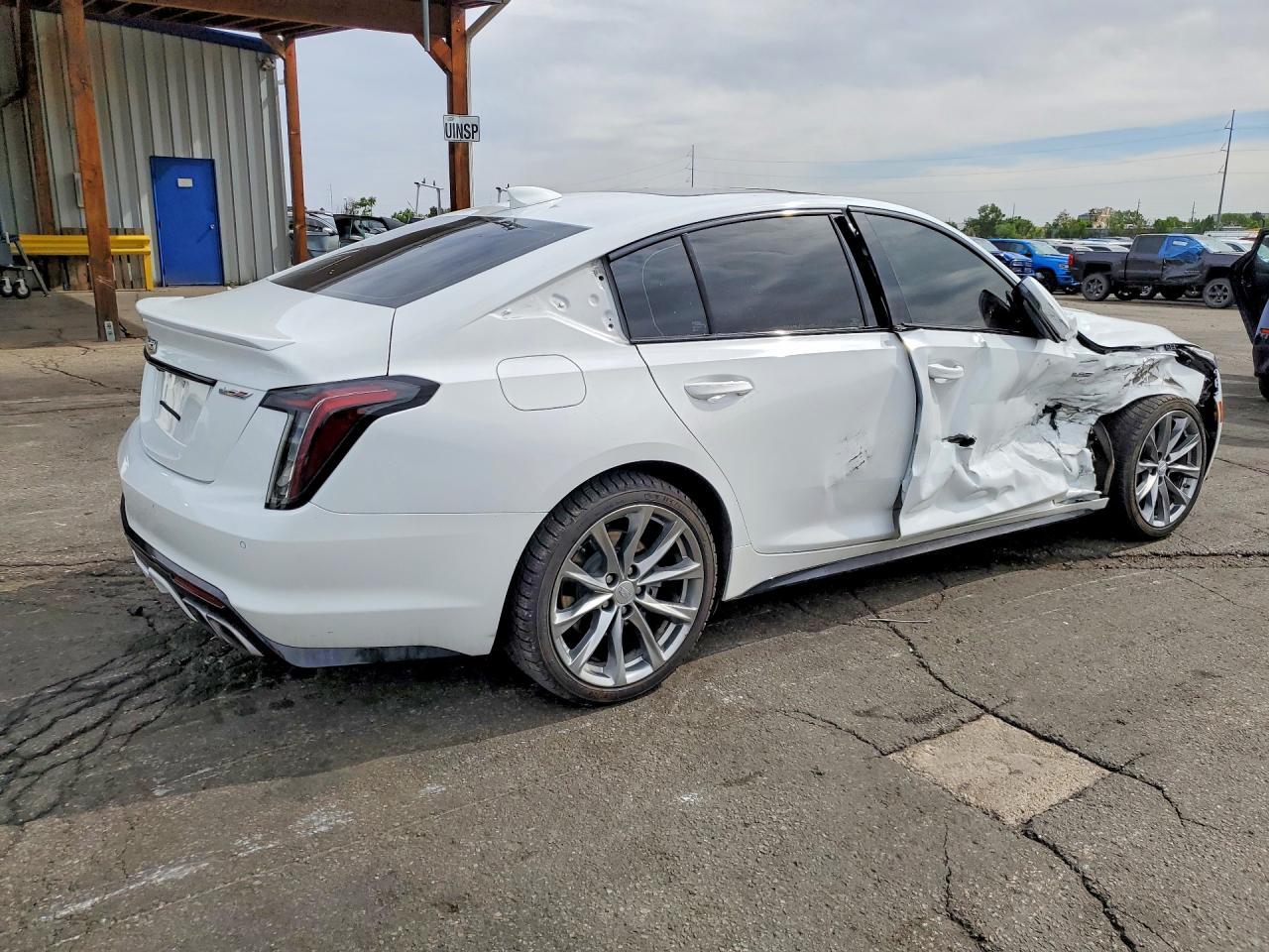 2024 Cadillac Ct5-V - Фото 3