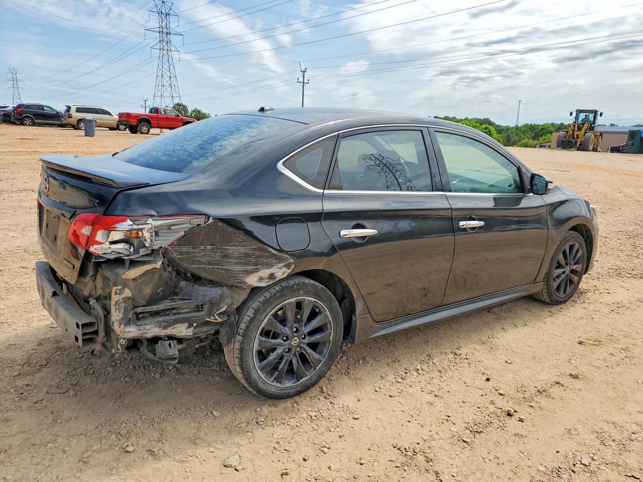2018 Nissan Sentra Sr - Фото 3