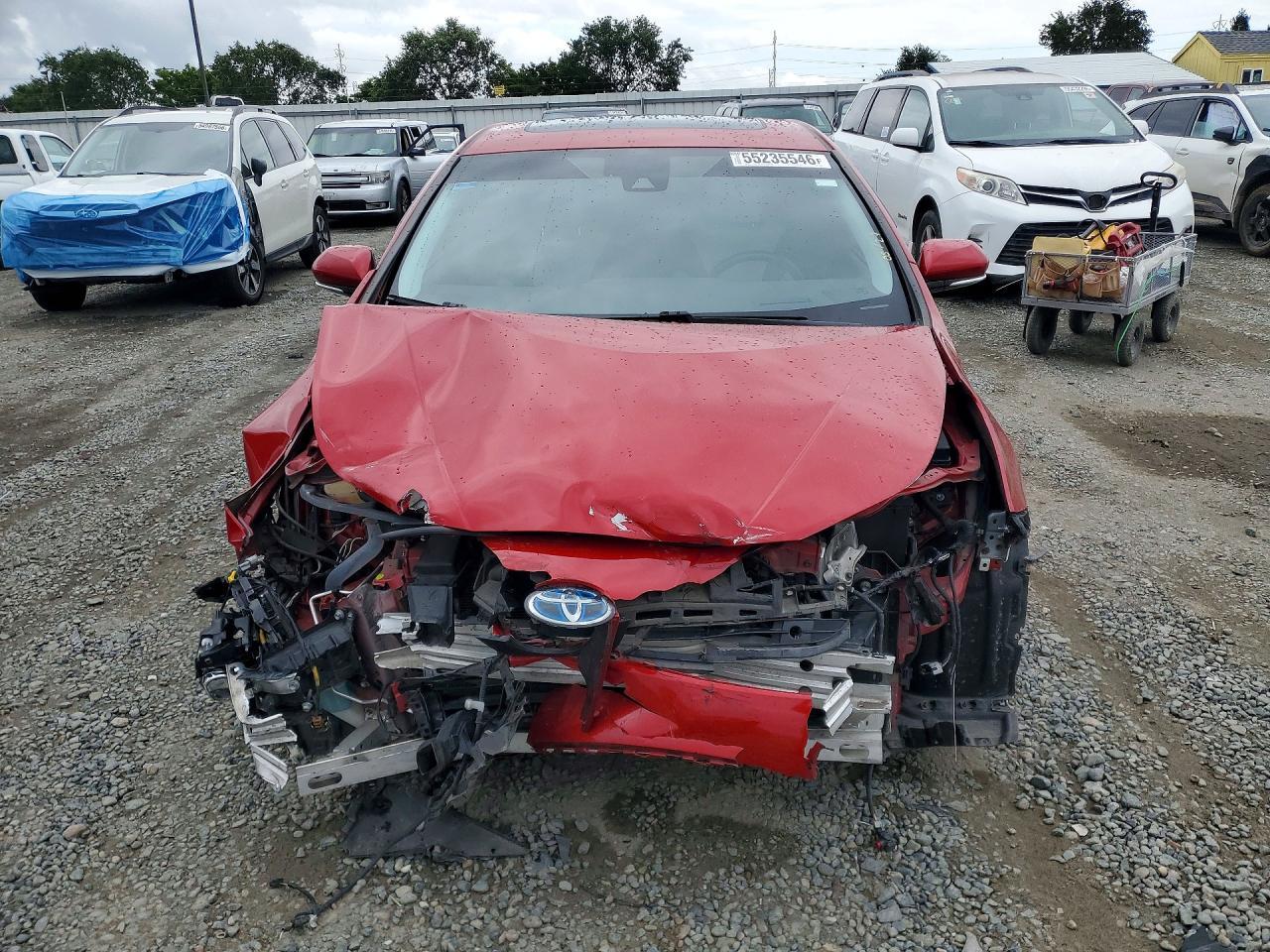 2020 Toyota Prius Limited - Image 5