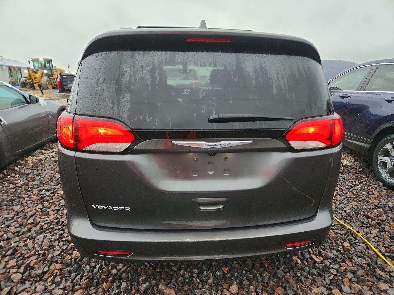 2020 Chrysler Voyager Lxi - Фото 6