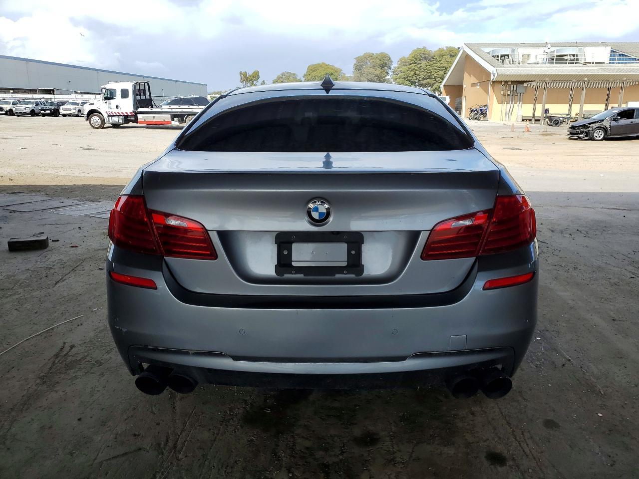 2016 BMW 550 I - Фото 6