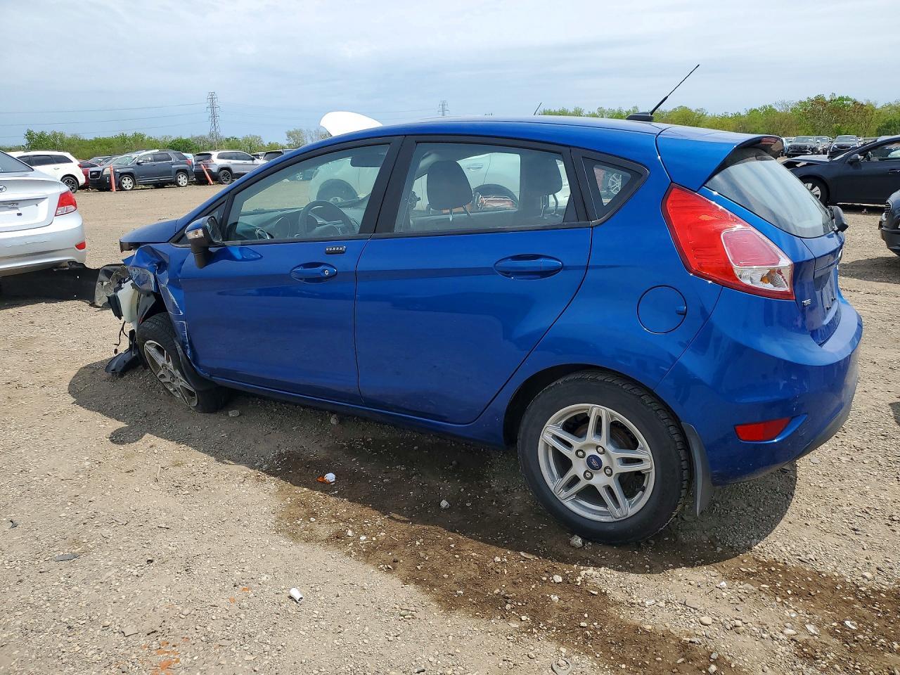 2018 Ford Fiesta Se - Image 2