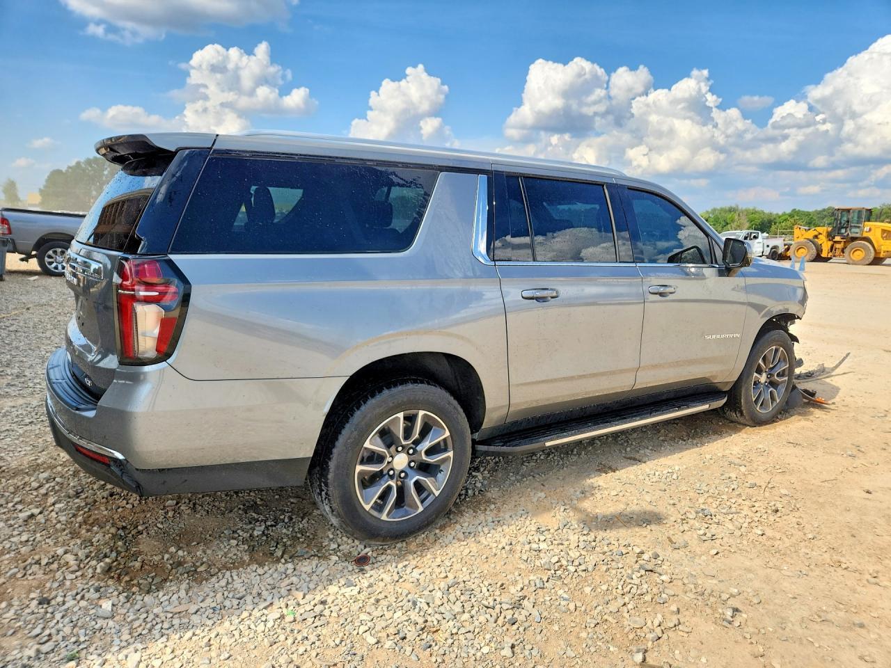 2023 Chevrolet Suburban C1500 Lt - Фото 3