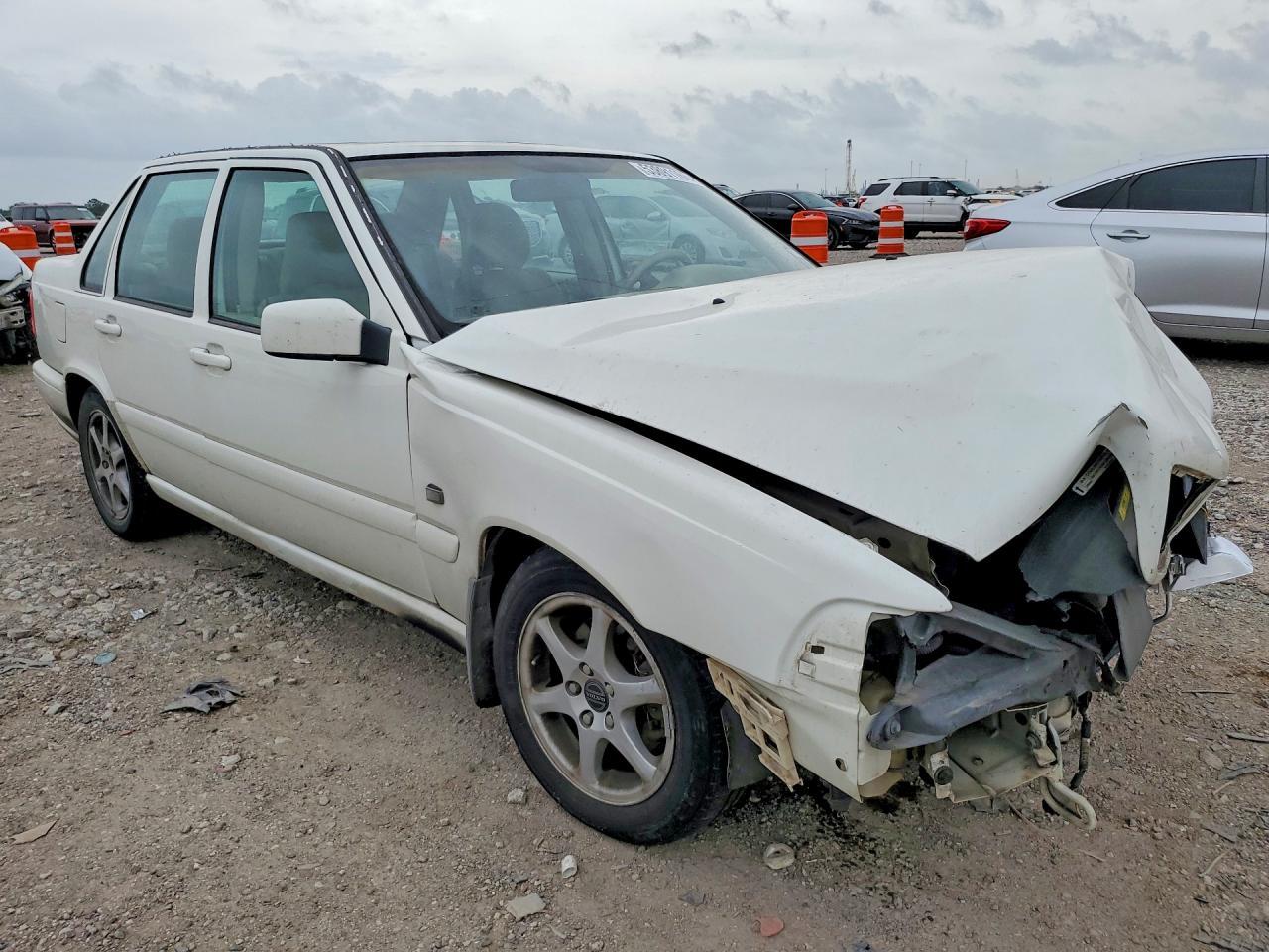 2000 Volvo S70 Base - Фото 4