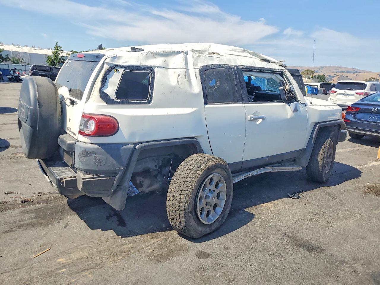 2011 Toyota Fj Cruiser Base - Фото 3