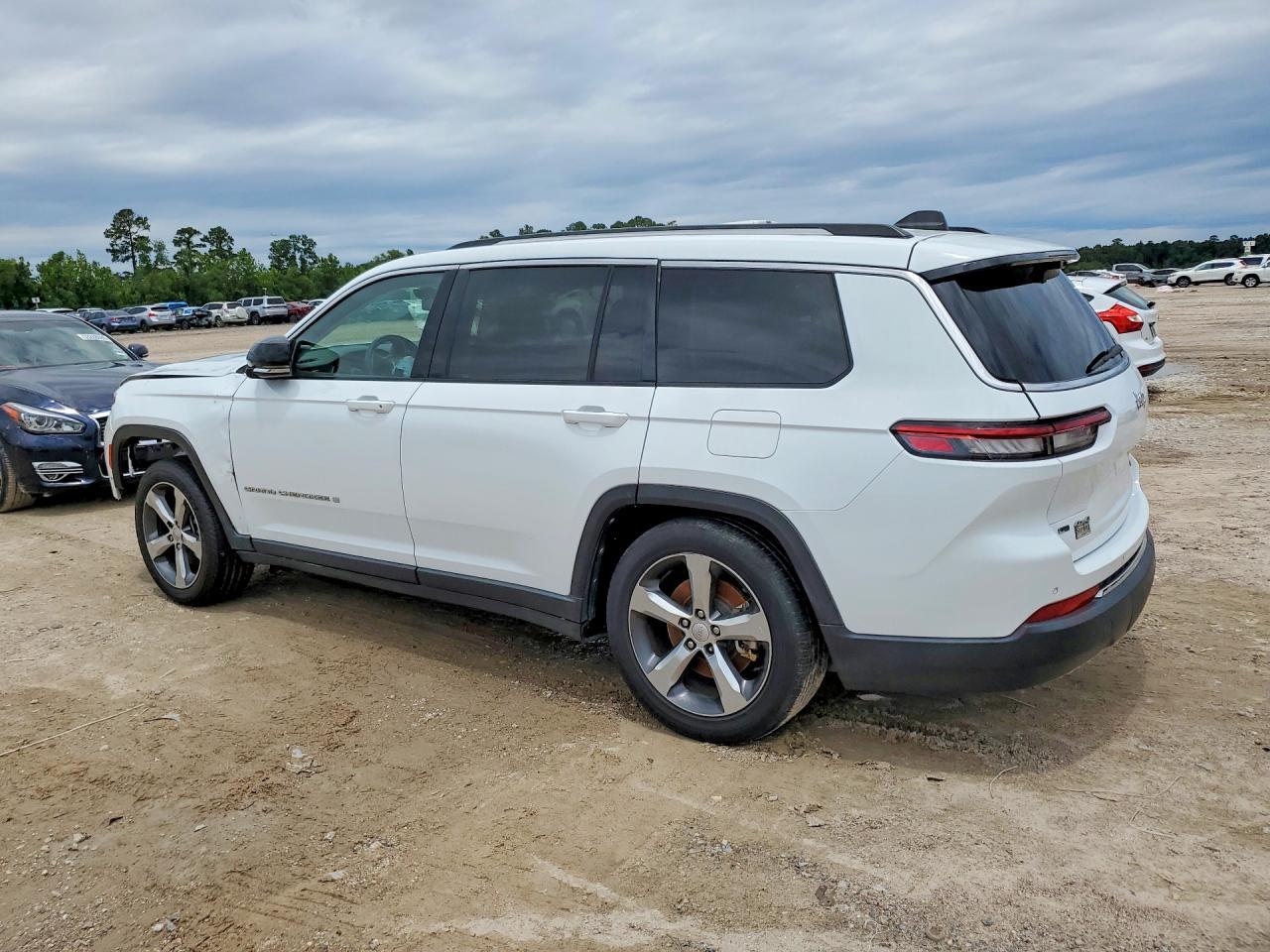 2022 Jeep Grand Cherokee L Limited - Фото 2