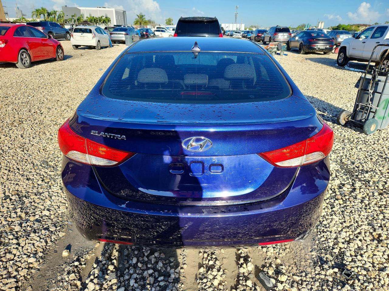 2013 Hyundai Elantra Gls - Image 6