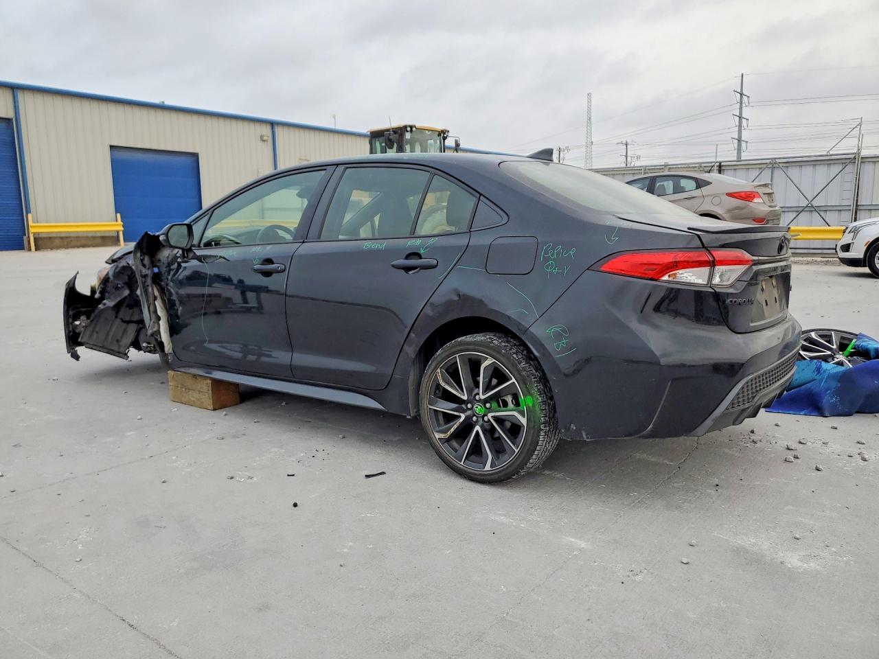 2022 Toyota Corolla Se - Фото 2