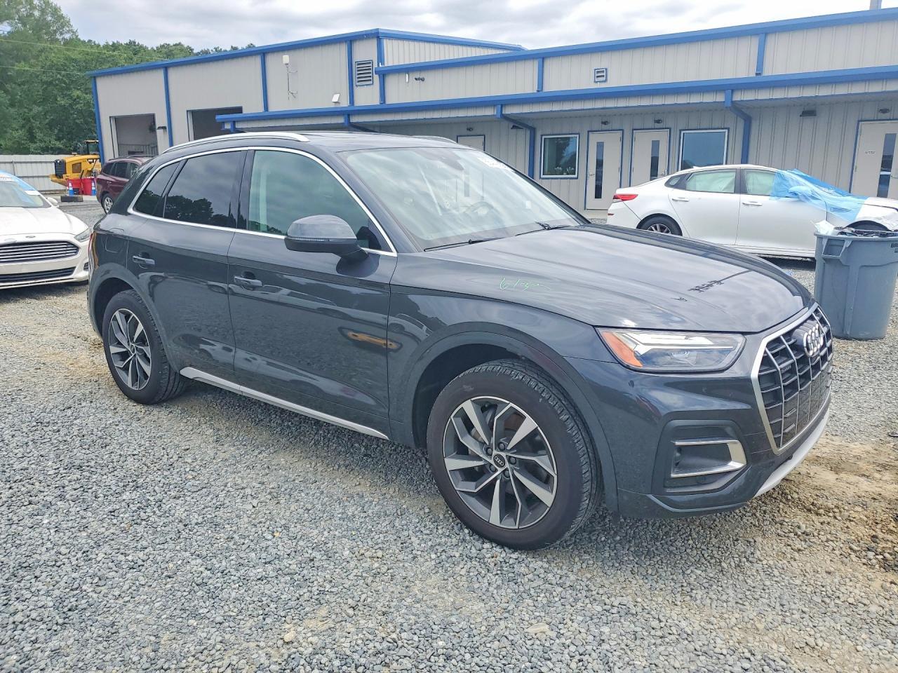 2021 Audi Q5 Premium Plus - Image 4