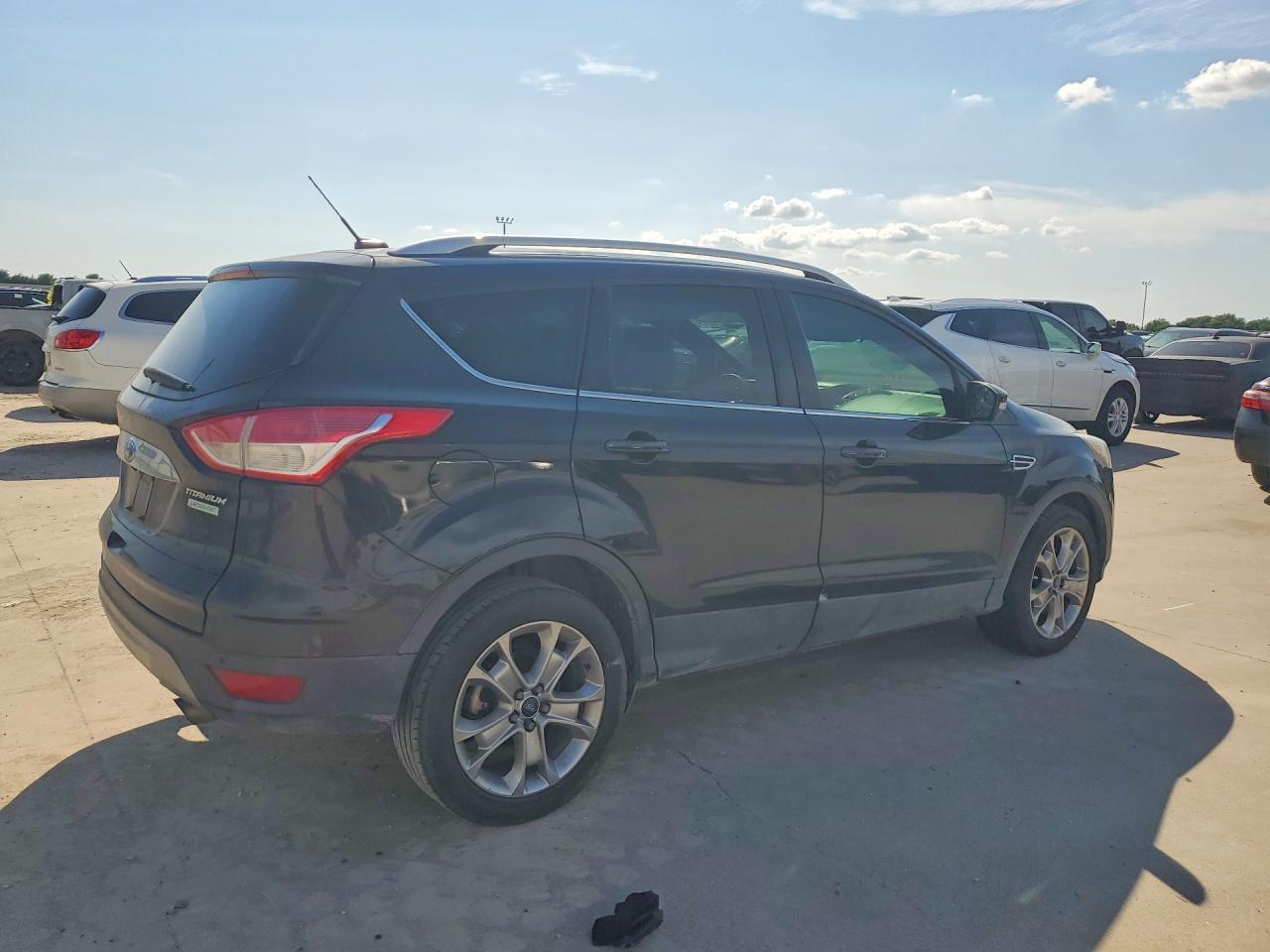 2015 Ford Escape Titanium - Image 3
