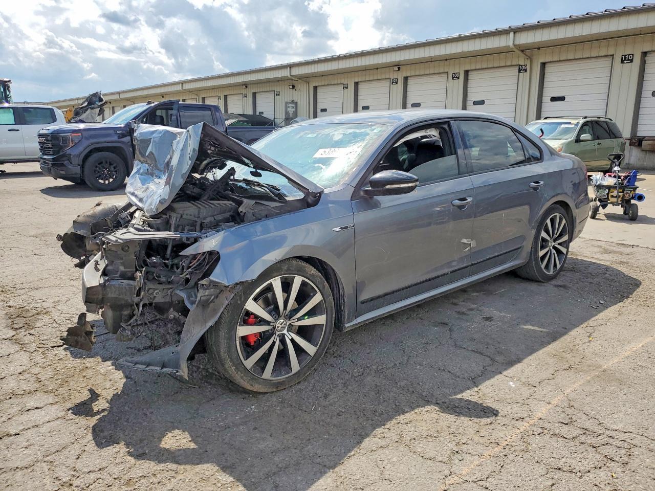 2018 Volkswagen Passat Gt