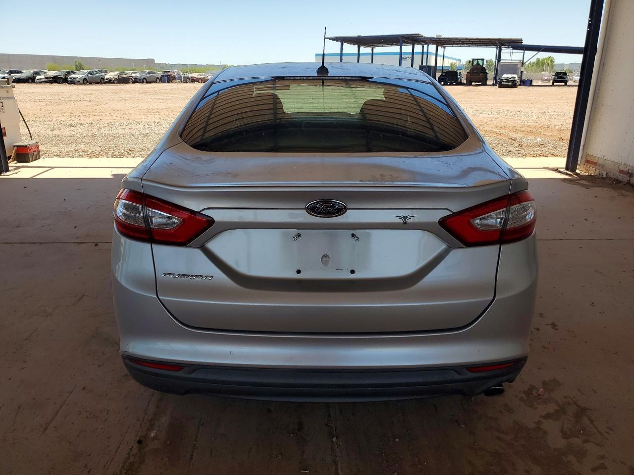 2013 Ford Fusion S - Фото 6