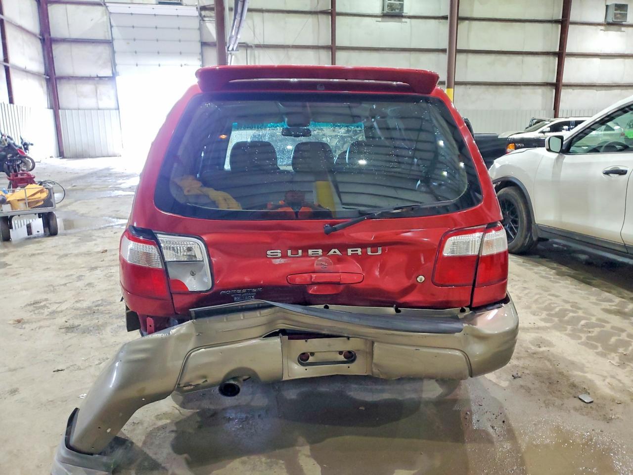 2001 Subaru Forester S - Фото 6