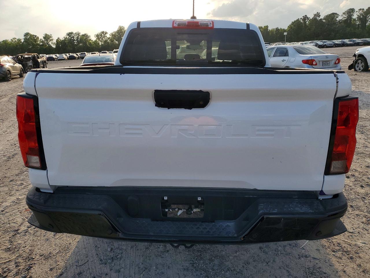 2025 Chevrolet Colorado - Image 6