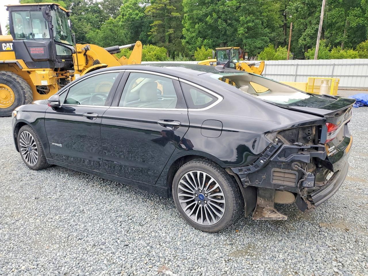 2018 Ford Fusion Titanium - Фото 2