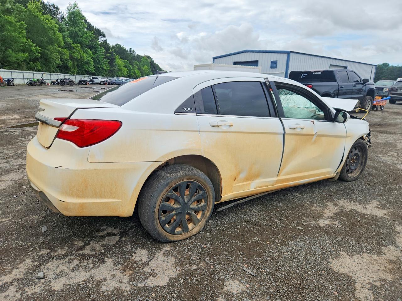 2014 Chrysler 200 Lx - Фото 3
