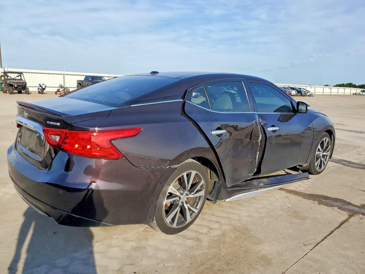 2016 Nissan Maxima Platinum - Фото 3