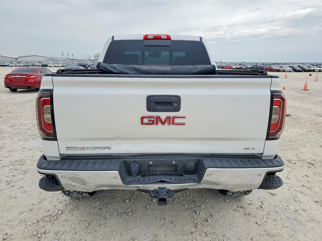 2018 GMC Sierra - Фото 6