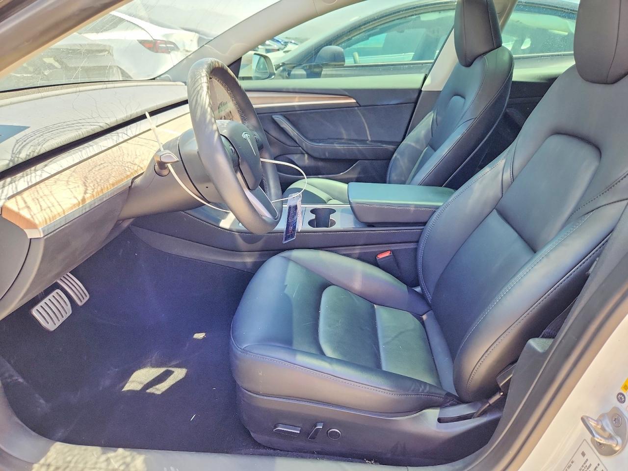 2023 Tesla Model 3 - Фото 7