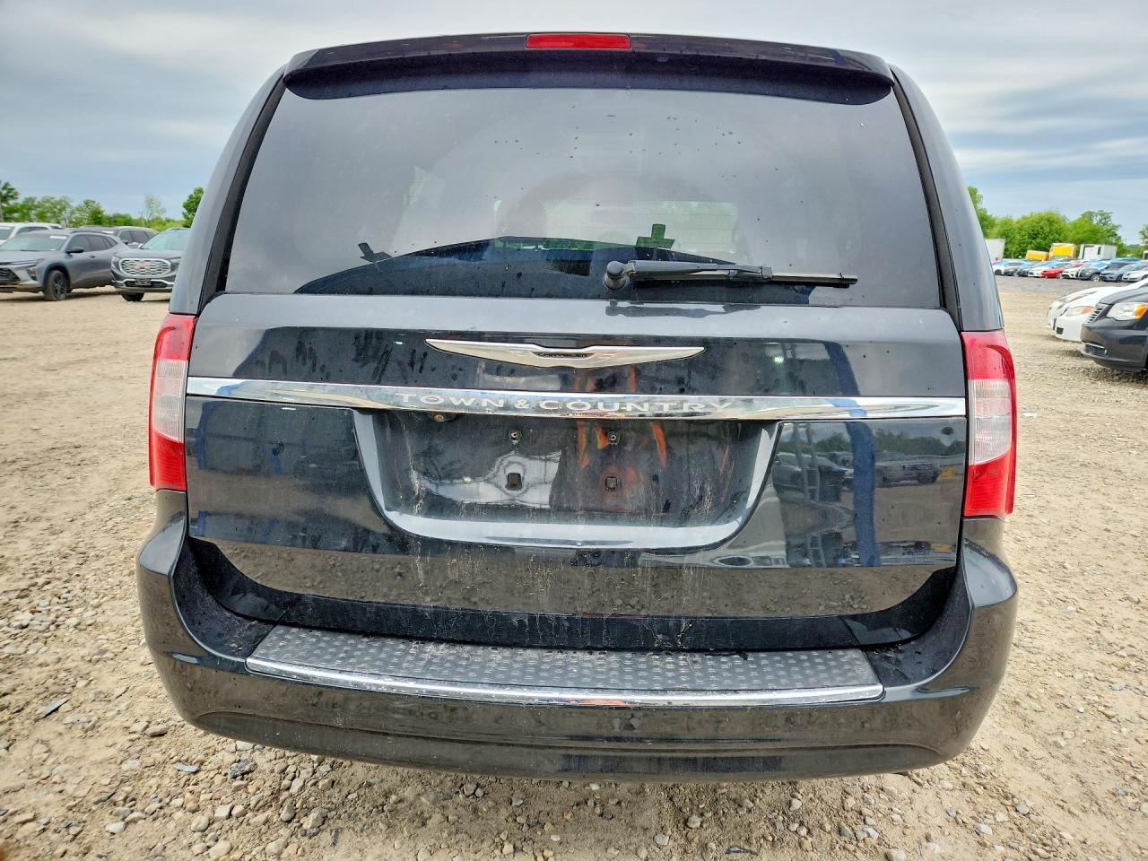 2013 Chrysler Town & Country Touring - Фото 6
